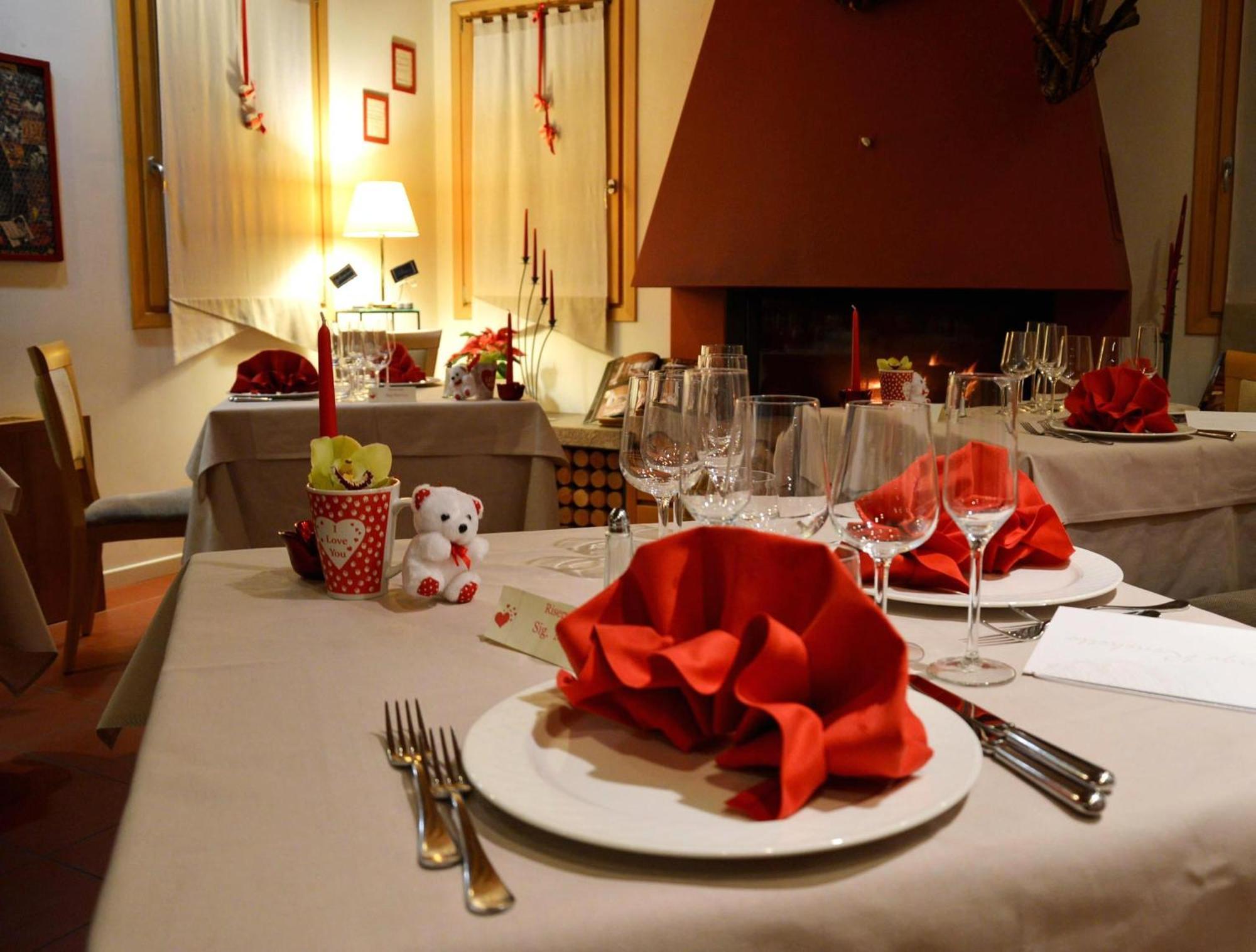Borgo Ronchetto Relais&Gourmet Hotel Salgareda Buitenkant foto